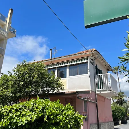 Casavacanze Internazionale Diano Marina Exterior photo
