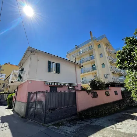 Casavacanze Internazionale Diano Marina Exterior photo